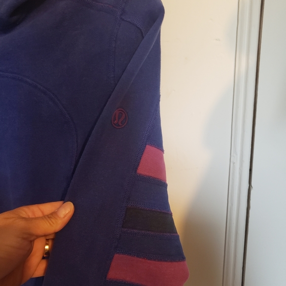 Lululemon scuba sweater - Picture 6 of 6